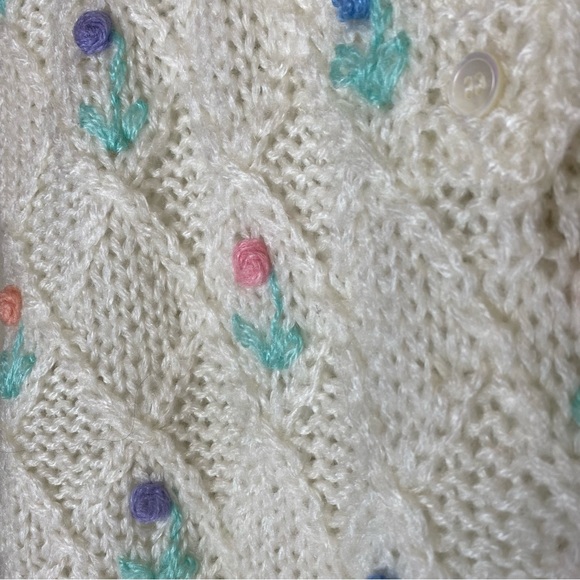 Vintage Lady Van Heusen tulip floral knit sleeveless sweater - Picture 4 of 4